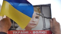 Тимошенко звільнить Верховний суд чи Янукович?