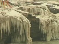 Ледяная сказка на китайском водопаде Хукоу