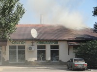 У смт Новотроїцьке ліквідовано пожежу у магазині «Сайгон»