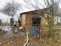 У смт Верхній Рогачик загорілась кімната у приватному будинку