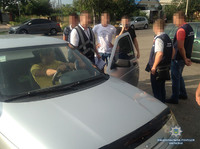 У Запорізькій області правоохоронці затримали посадовця за отримання хабара