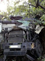 Криничанський район: рятувальники звільнили постраждалого з автівки після ДТП