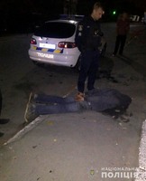 У Славуті наряд поліції охорони затримав чоловіка, що проник до охоронюваного магазину