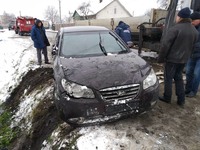 Сокальський район: рятувальники відбуксирували авто із кювету