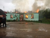 Андрушівський район: рятувальники ліквідовують пожежу у міні-маркеті