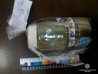 Новодністровські поліціянти викрили чоловіка, котрий зберігав наркотики для «власного вживання»