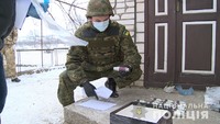 В домогосподарстві мешканця Чечельницького району поліцейські  вилучили арсенал зброї та наркотичні рослини