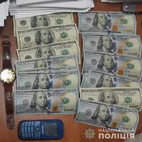 В Одеській області правоохоронці затримали групу квартирних злодіїв відразу після вчинення крадіжки