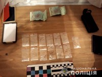 Дубенські поліцейські затримали збувача наркотиків