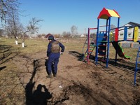 Київська область: рятувальниками вилучені мінометні міни з території дитячого садочку 