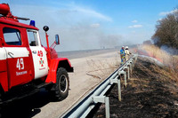 Новомосковський район: вогнеборці ліквідували займання сухої рослинності 