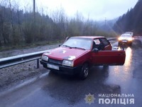 На Путильщині поліція викрила нетверезого водія на викраденому авто