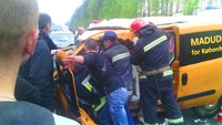 Київська область: рятувальники деблокували потерпілого у результаті ДТП