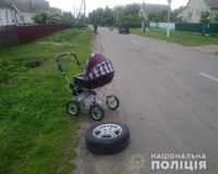 Поліція Ружинщини встановлює обставини травмування у ДТП 2-річного хлопчика