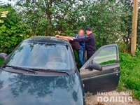 Поліцейські Заставнівщини оперативно розшукали викрадений автомобіль та повернули його власникам