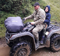 Закарпатські гірські рятувальники допомогли 10-річному туристу, який травмував ногу в Карпатах