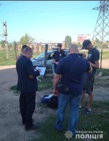 У Нововолинську поліцейські охорони затримали чоловіка, який разом із подільником серед білого дня пограбував продуктовий магазин