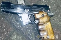 У Тлумацькому районі поліцейські вилучили у 18 –річного хлопчини предмет схожий на пістолет