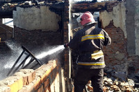 Дунаєвецький район: рятувальники ліквідували пожежу підсобного приміщення на території майстерні з обробки деревини