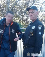 На Львівщині поліцейські охорони затримали зловмисника, причетного до крадіжки з гаража