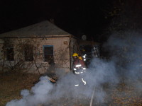 Новотроїцький район: вогнеборці загасили пожежу в приватному житловому будинку