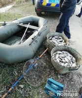Поліцейські Ямполя викрили рибалку-браконьєра