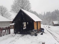 Вогнеборці Пилипця ліквідовували пожежу у гаражі