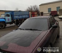 Поліцейські викрили двох чоловіків у крадіжці з підприємства на Харківщині