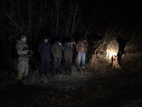 На Луганщині затримали групу афганців, які незаконно перетнули кордон з Росії