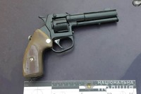 Перероблений револьвер вилучили слідчі у жителя Теплицького району