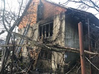 У селищі Вишково під час ліквідації пожежі виявлено тіла двох людей