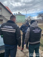 На Львівщини поліцейські затримали зловмисників, причетних до розповсюдження наркотичних засобів