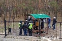 У Нетішині на Хмельниччині троє молодих людей допомогли поліцейським затримати «закладчика» наркотиків