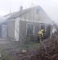 У Олешківському районі через необережність поводження з вогнем згорів житловий будинок. Виявлено тіло господаря