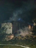 Новоград-Волинський район: під час пожежі в будинку загинула 1,4-річна дівчинка, її 3-річну сестру врятував сусід