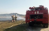 На Сарненщині внаслідок випалювання сухої трави біля власного господарства отримала термічні опіки 90-річна господиня