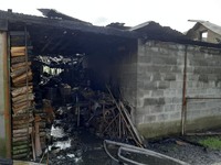 Сокальський район: вогнеборці ліквідували пожежу в цегляному гаражі 