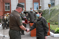 До Дня медичного працівника генерал-лейтенант Микола Балан вручив нагороди лікарям військового госпіталю НГУ