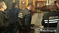 Поліцейські Львівщини затримали зловмисників, причетних до розбійного нападу на будинок та вбивства господаря