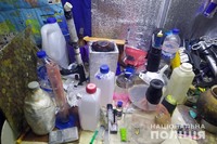 На Хмельниччині поліцейські викрили нарколабораторію з виготовлення амфетаміну