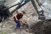 Дніпропетровська область: обвал піску забрав життя двох осіб  