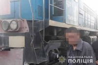Співробітники Збаразького відділення поліції викрили працівника залізниці  у крадіжці дизпалива