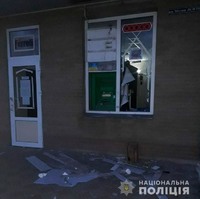 Поліція Полтавщини розслідує обставини крадіжки грошей з банкомата у Гадячі