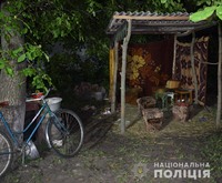 У Гребініківському районі поліція затримала місцевого жителя за підозрою у спричиненні смертельних тілесних ушкоджень сусідові