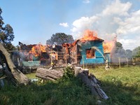 Брусилівський район: вогнеборці ліквідували пожежу церкви