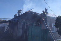 М. Вовчанськ: вогнеборці ліквідували пожежу на території приватного домоволодіння