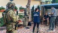 Миколаївські поліцейські в ході масштабної операції ліквідували чотири наркоплантації елітної коноплі вартістю щонайменше на 15 мільйонів гривень