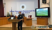 Поліцейські Київщини затримали чоловіка, який ґрунтовно  підозрюється у скоєнні умисного вбивства та зґвалтуванні жінок