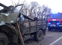 Хорольський район: рятувальники деблокували водія з понівеченої внаслідок ДТП вантажівки