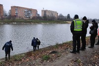 М. Носівка: рятувальники дістали з річки тіло потонулої жінки